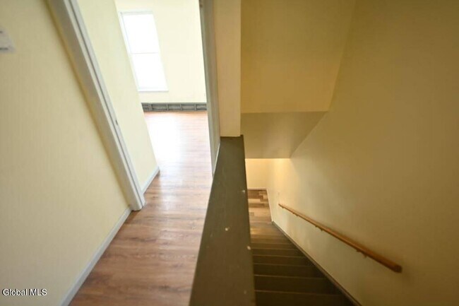 Building Photo - 217 1st St