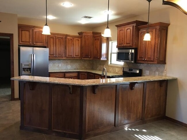 Building Photo - 1213 Red Rock Dr