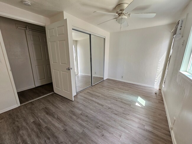 Building Photo - Spacious 8-Bedroom Family Home with Permit...