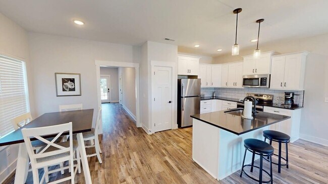 Building Photo - 2315 Gold Valley Dr