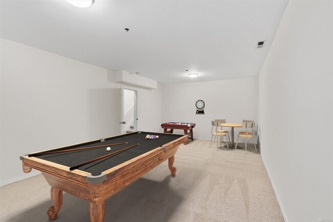 Building Photo - Spacious 4-Bedroom Home with Scenic Views & Versatile Living Spaces