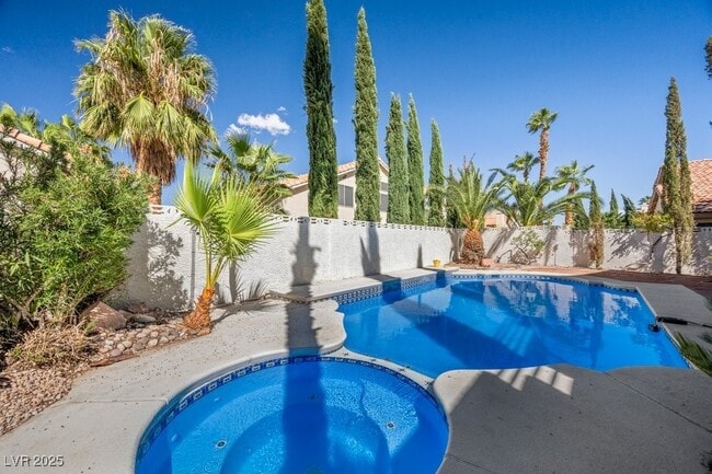 Building Photo - 8420 Haven Brook Ct