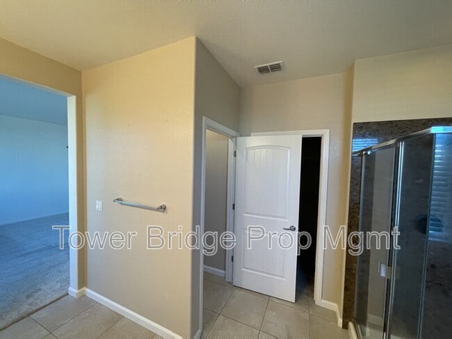 Building Photo - 5508 Copper Sunset Way