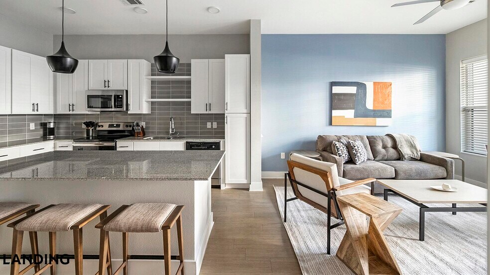 Building Photo - 15401 Chenal Pkwy