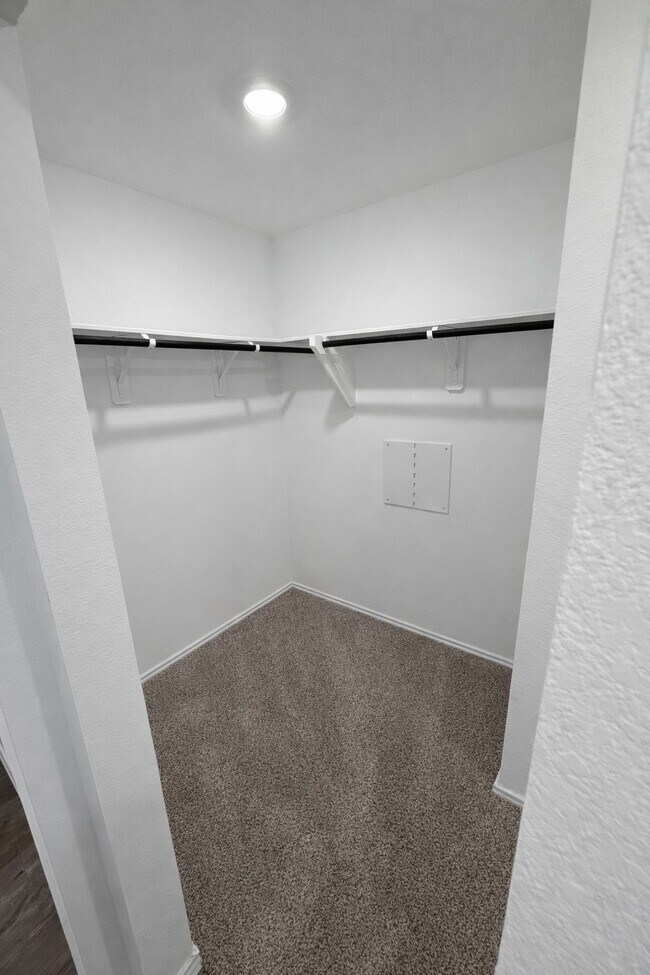 Building Photo - 6059 Canyon Dawn Dr