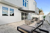 Building Photo - 7770 Sandy Ridge Dr