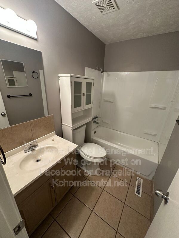 Building Photo - 420 N Jennings Rd