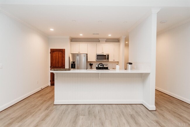 Building Photo - 177 Villa Oak Cir
