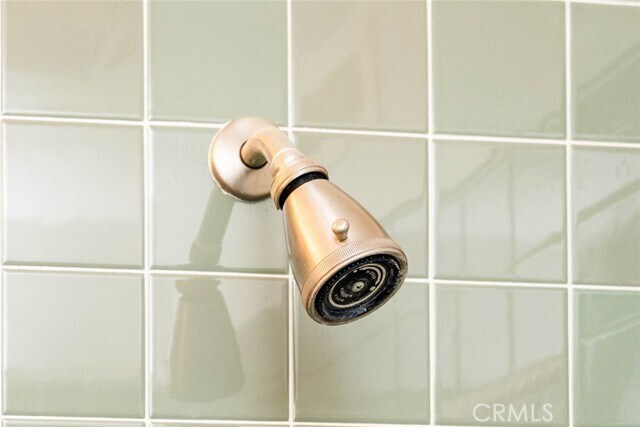 Building Photo - 7 Camellia