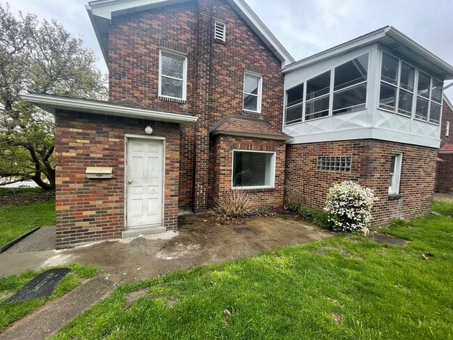 Building Photo - COMING SOON! This is a Lease-to-Own – Not ...