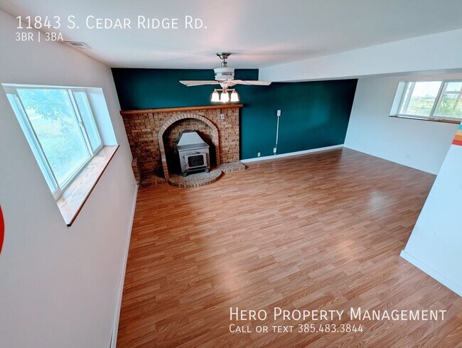 Building Photo - 11843 S Cedar Ridge Rd