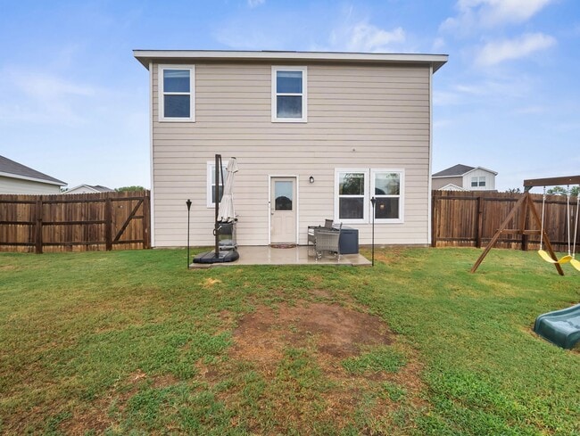 Building Photo - 5484 Rue Girard