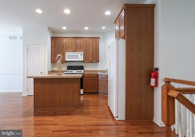 Building Photo - 6 Ocean Breeze Ct