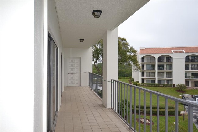 Building Photo - 332 Mariner Dr