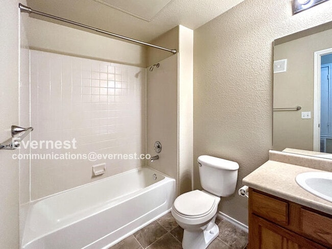Building Photo - 3732 Riviera Grove