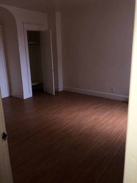 bedroom #2 - 1307 Hamilton St
