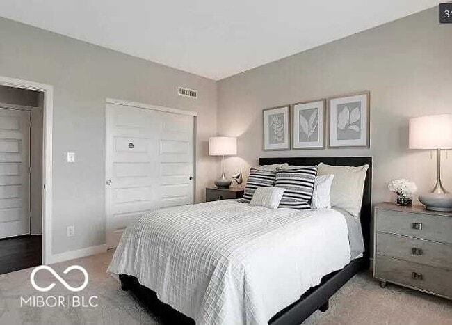 Building Photo - 11387 Plough St