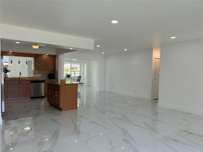 Building Photo - 11751 SW 52nd Ct