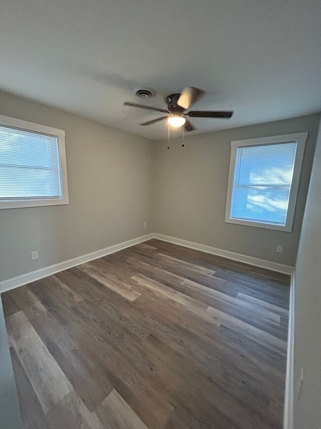 Building Photo - Beautiful 3BD Home in Southport