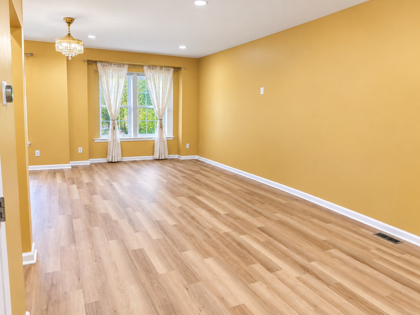 Building Photo - 9 Clearbrook Ln