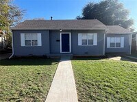 Building Photo - 3248 S Llewellyn Ave