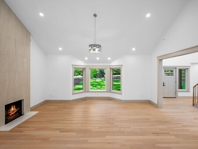 Building Photo - Modern Farmhouse 3 Bedroom 3.5 Bathroom