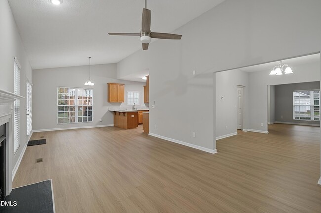 Building Photo - 108 Henson Pl