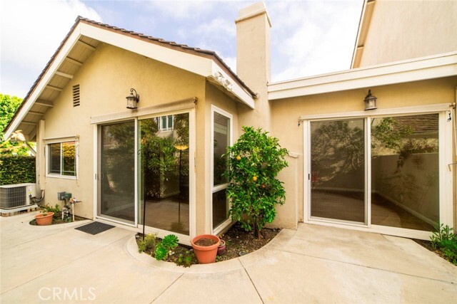 Building Photo - 16 Tanglewood
