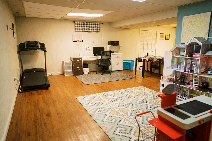 Basement Living Space - 2301 Jessup Cir