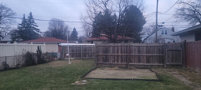 Building Photo - 1726 Eddystone Ave