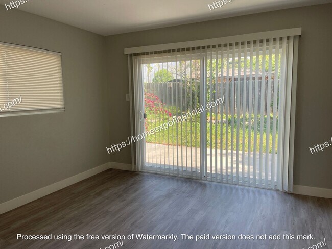 Building Photo - Nice Back Home For Rent