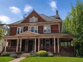 Building Photo - 130 Vernon St