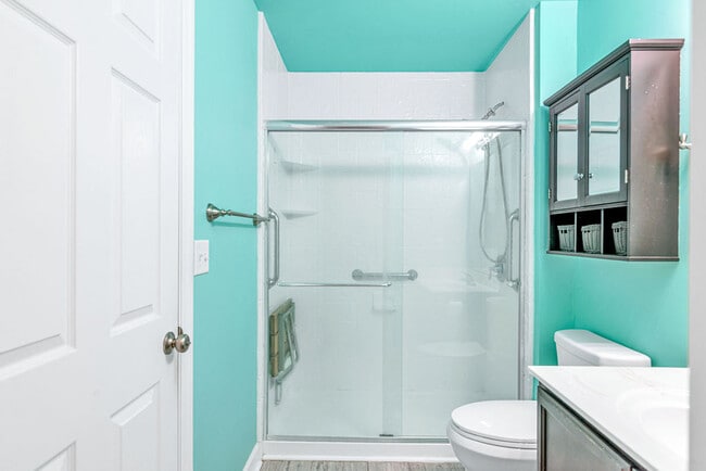 Building Photo - 168 Pine Hollow Rd