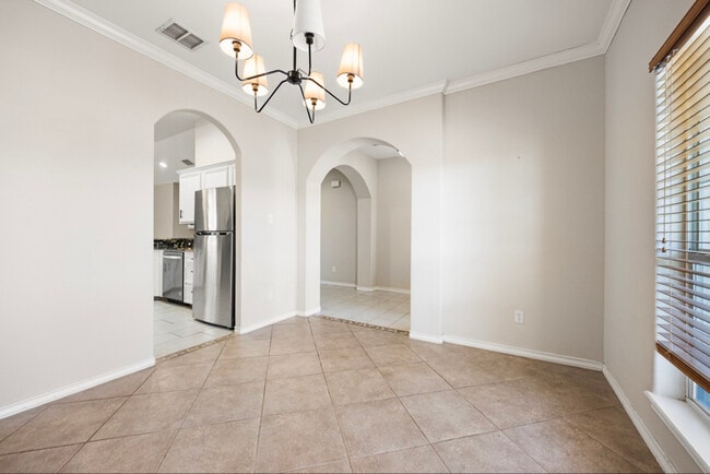 Building Photo - 2529 Windrose Dr