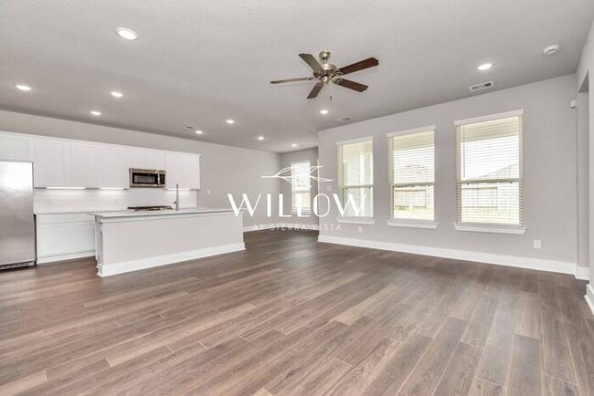 Building Photo - Spacious 4-Bedroom Home – 6 Weeks FREE Rent!
