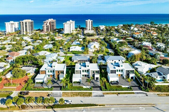 Building Photo - 13460 U.S. Rte 1