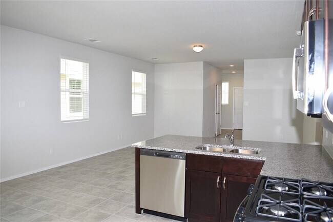 Building Photo - 117 Keltic Dr