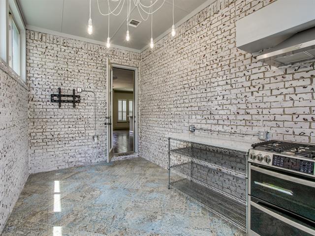 Building Photo - 1213 Crockett St