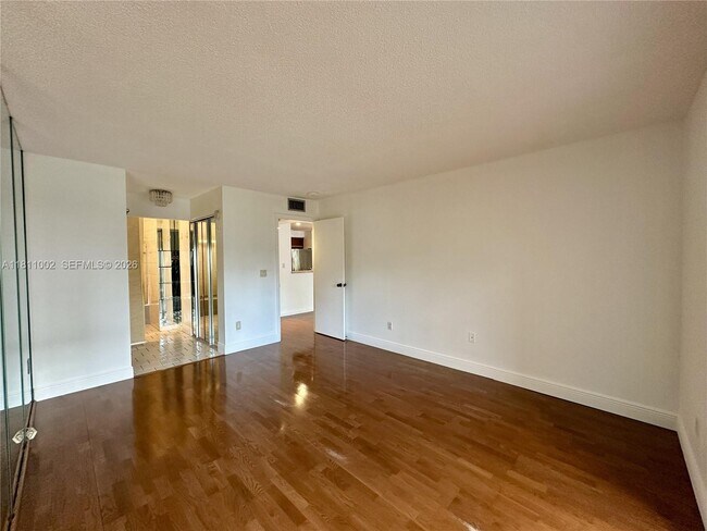 Building Photo - 3545 NE 167th St