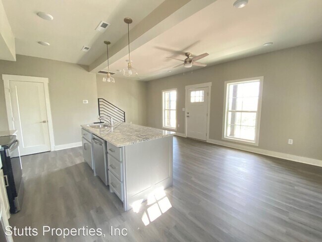 Building Photo - 3 br, 3.5 bath House - 213 Virginia Avenue