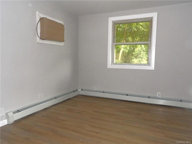 Building Photo - 47 E Main St