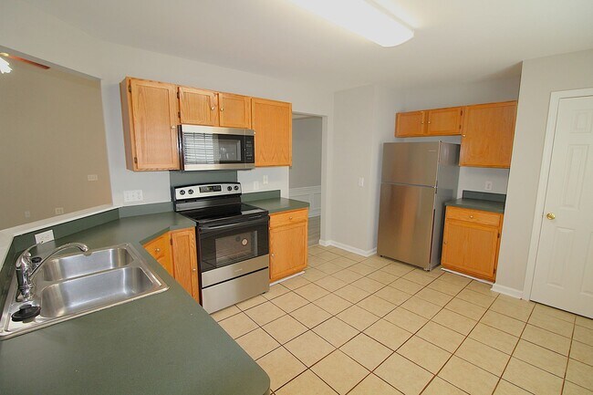 Building Photo - Updated 3-Bedroom Home in Silverstone Neighborhood – Move-In Ready!