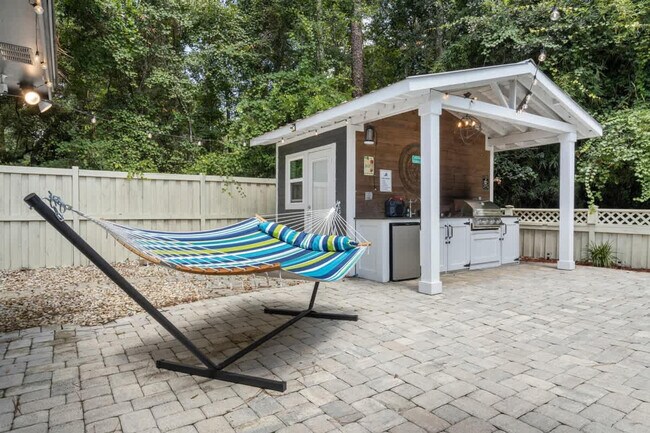 Building Photo - 9200 Pointe Aux Chenes Rd