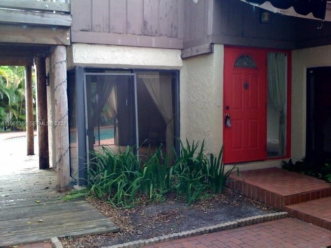 Building Photo - 7512 SW 95th Pl