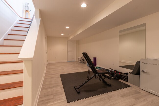 Building Photo - 1900 E Cumberland St