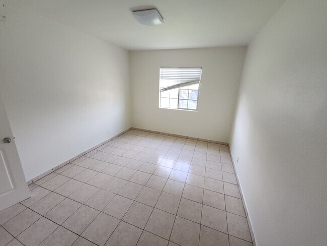 Building Photo - 3bd Home available for rent