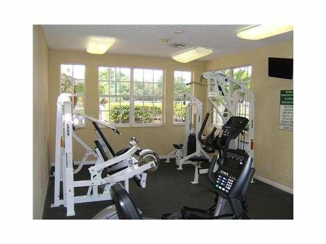 Building Photo - 661 Cypress Lake Blvd