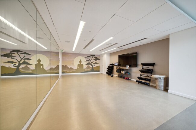 Building Photo - 399 Fremont St