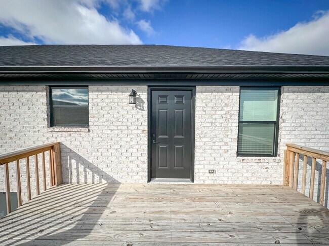 Building Photo - 46 Caden Ln