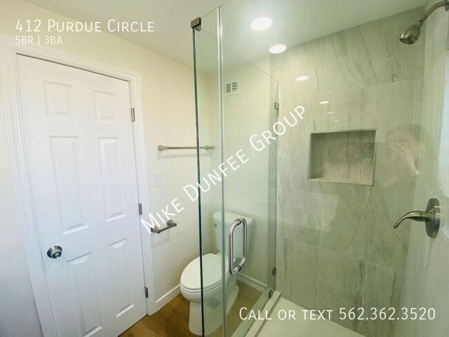 Building Photo - 412 Purdue Cir